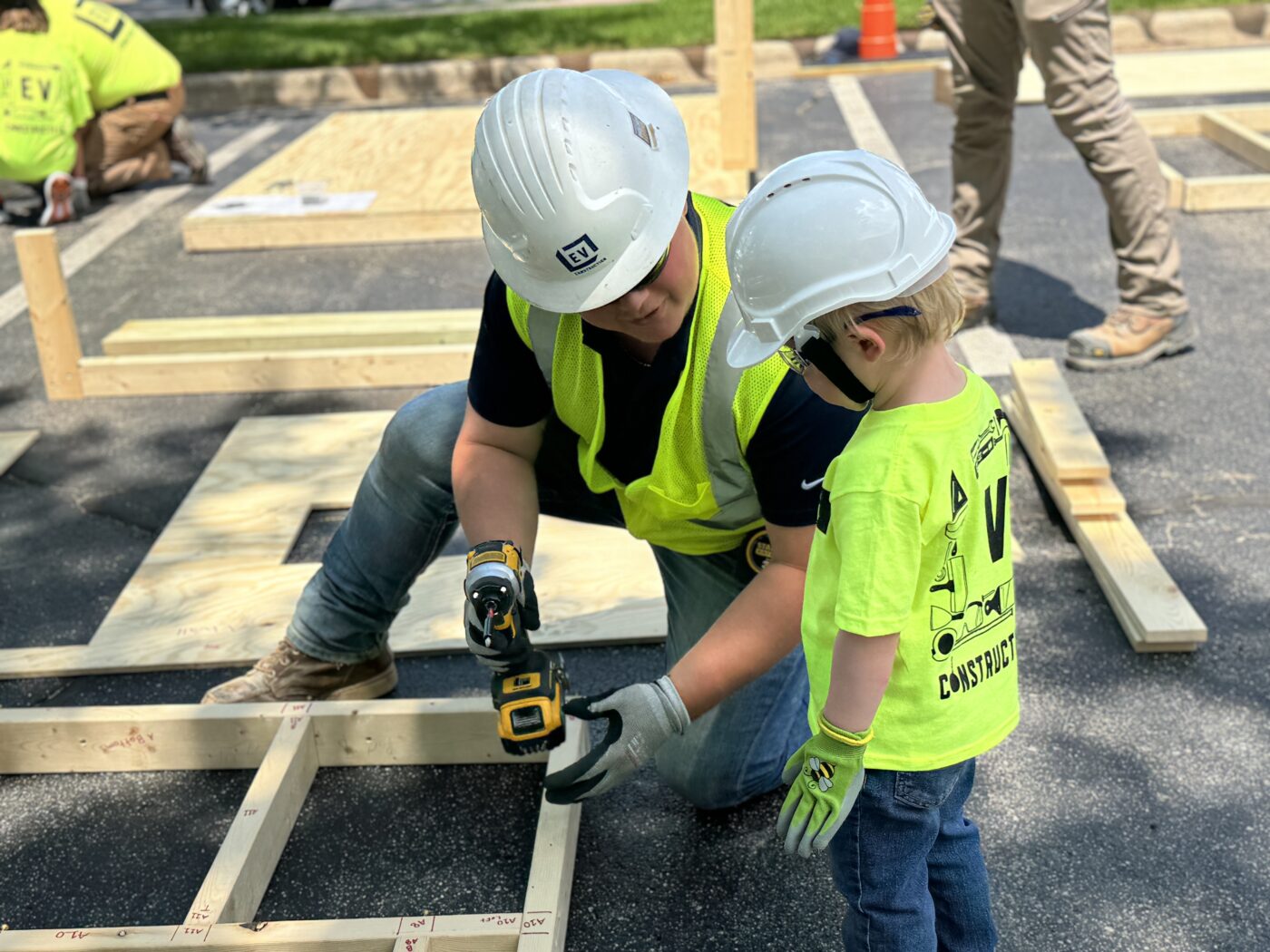 EV Construction Inspires the Next Generation in Construction