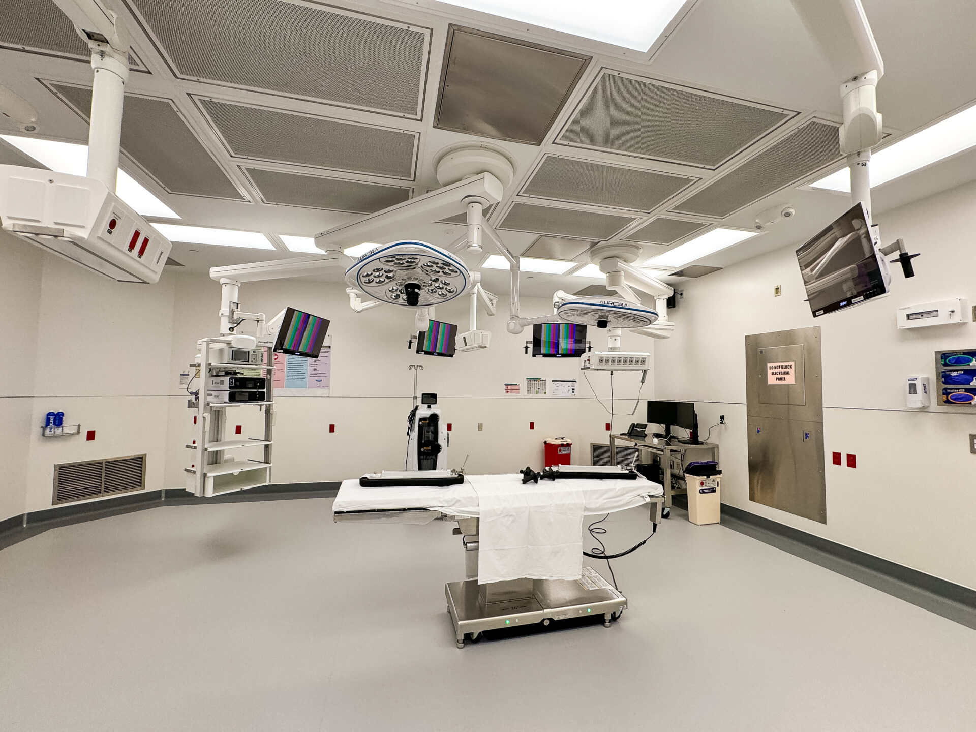 Corewell Health Blodgett Hospital Operating Rooms 18 & 19 EV Construction Grand Rapids Michigan